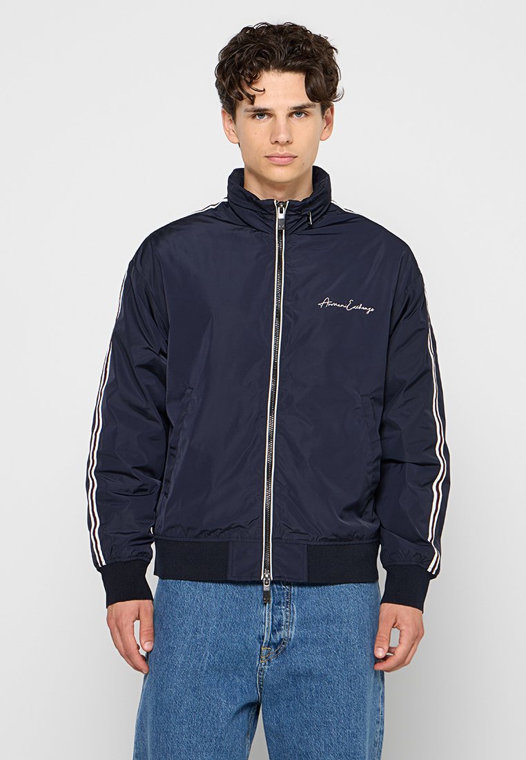 Armani Exchange Übergangsjacke Media 1