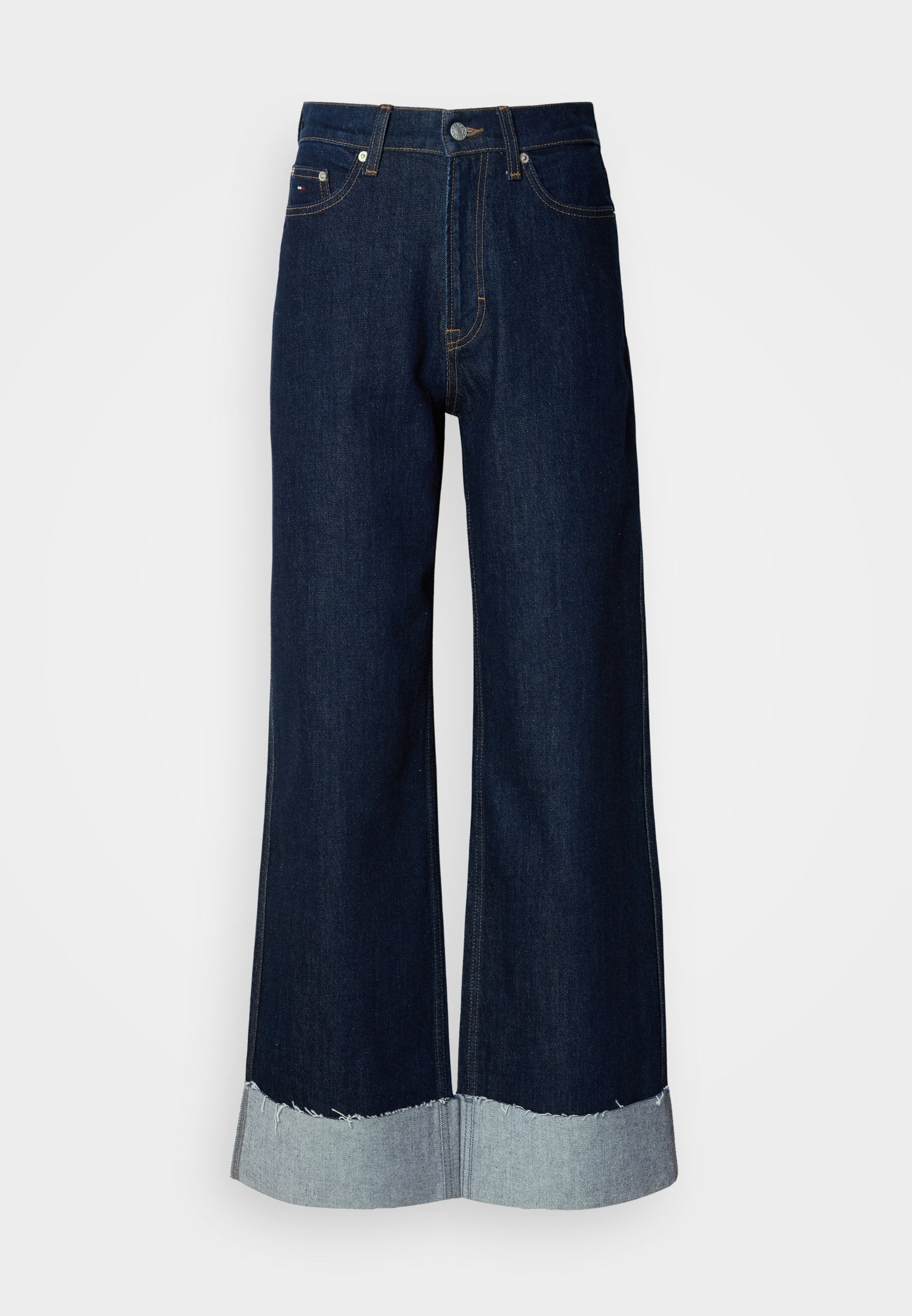 Weite, dunkle Jeans mit fransigem, hellen Denim-Saum. Verfügt über den klassischen Fünf-Taschen-Stil und metallische Hardware an der Taille.