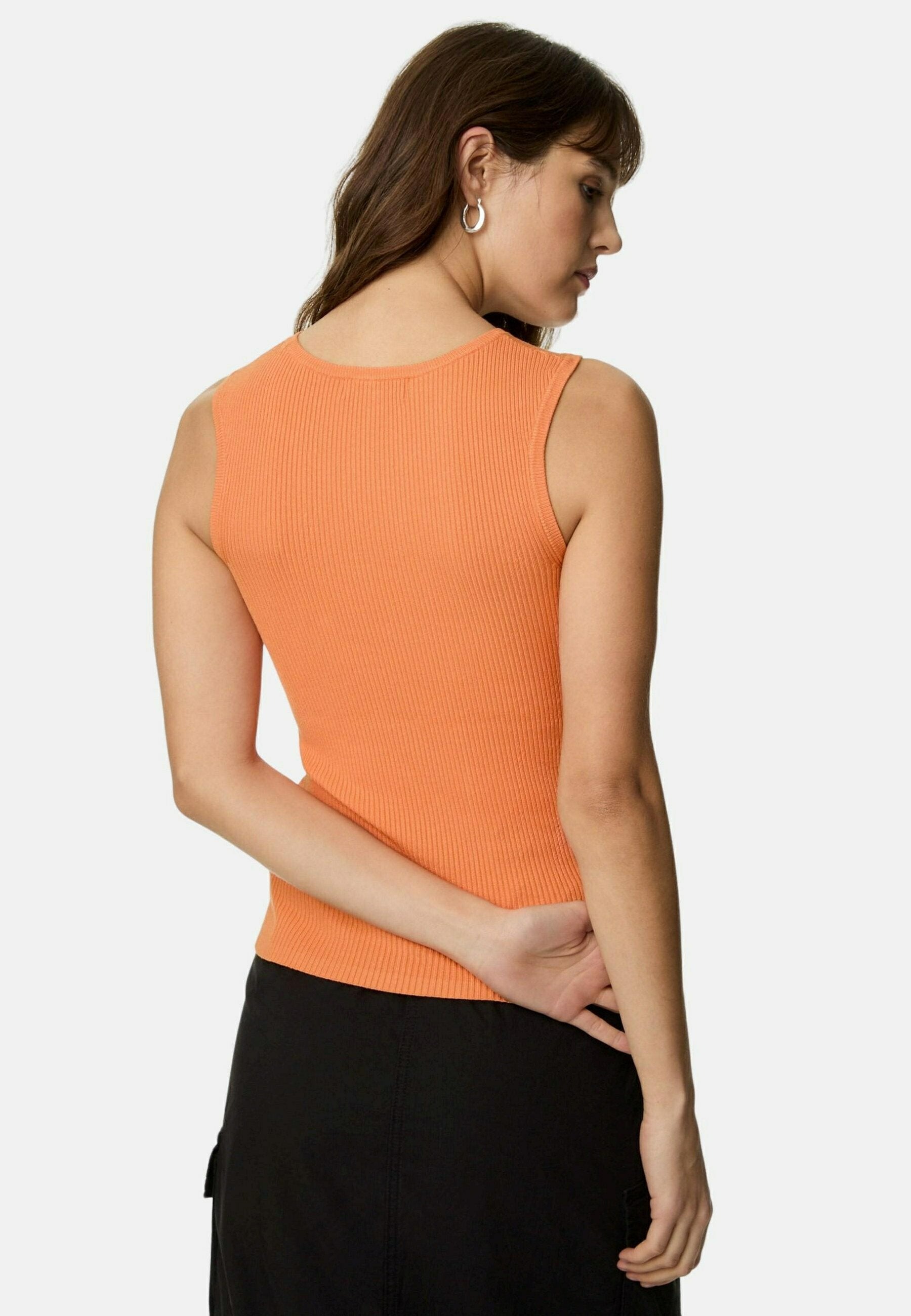 Marks & Spencer  CREW NECK