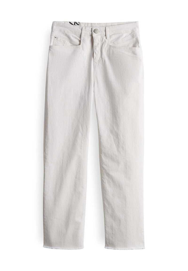 MID RISE CROPPED BOYFRIEND FIT Media 1