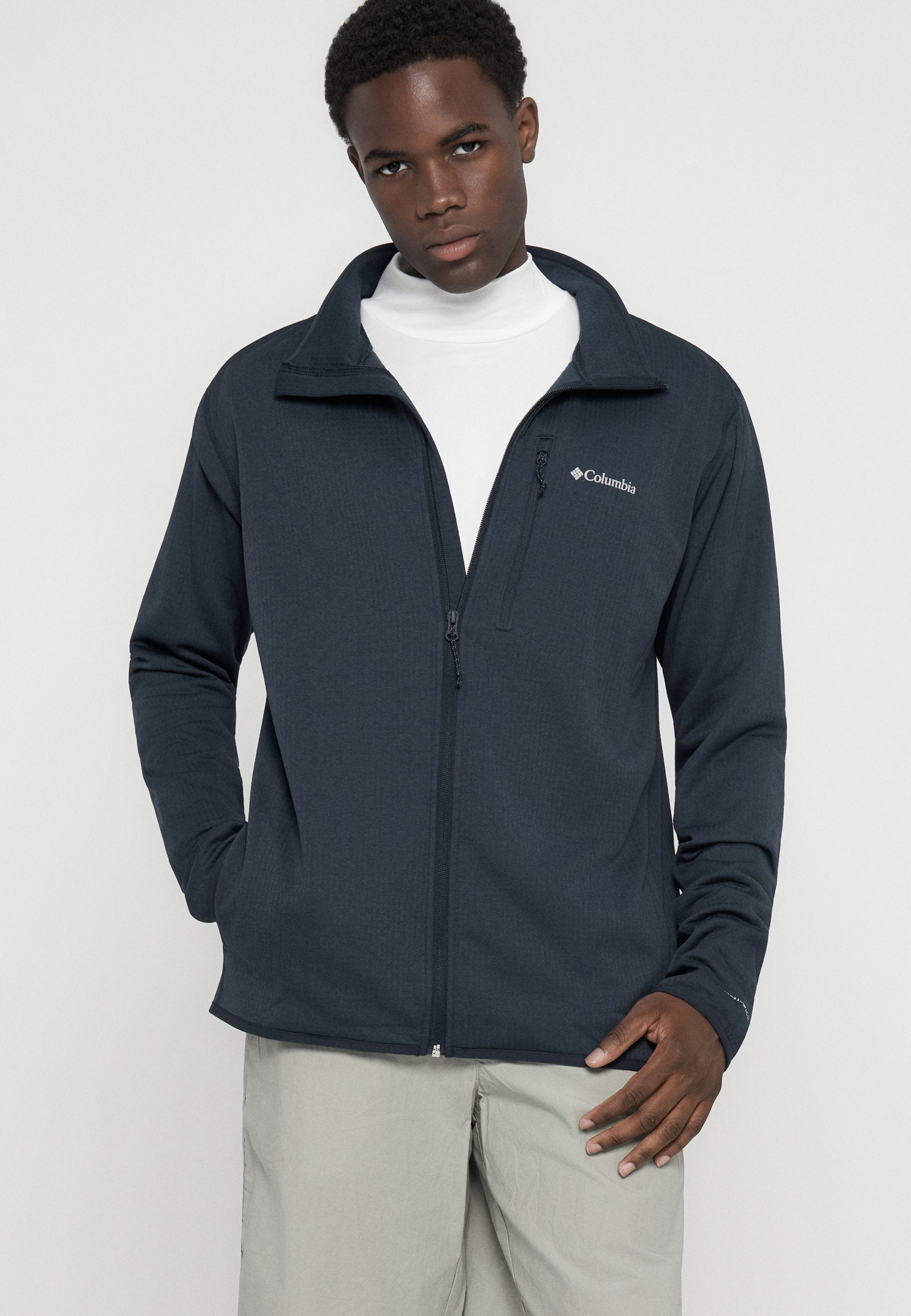 Columbia ESSENTIAL HIKE™