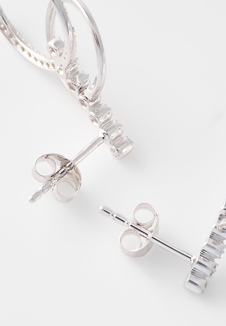 Le Diamantaire NANAMI 0.21 CT DIAMOND