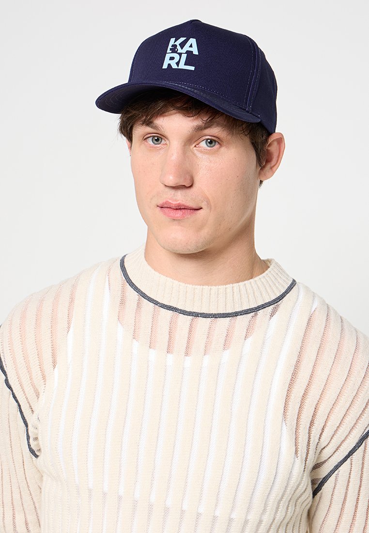 UNISEX Media 2