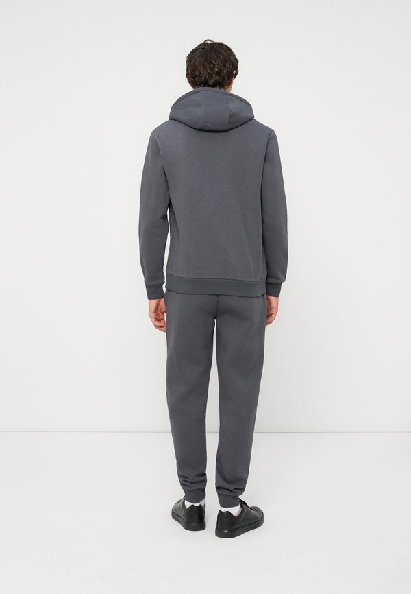 EA7 Emporio Armani