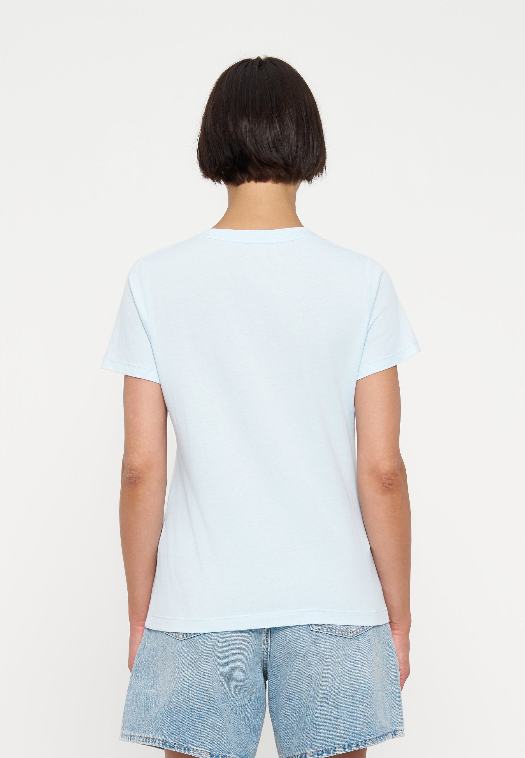 DKNY