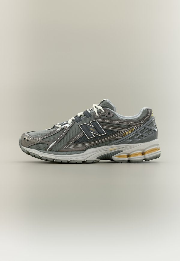 New Balance U1906 UNISEX - Trainers - slate grey/black metallic/white peach