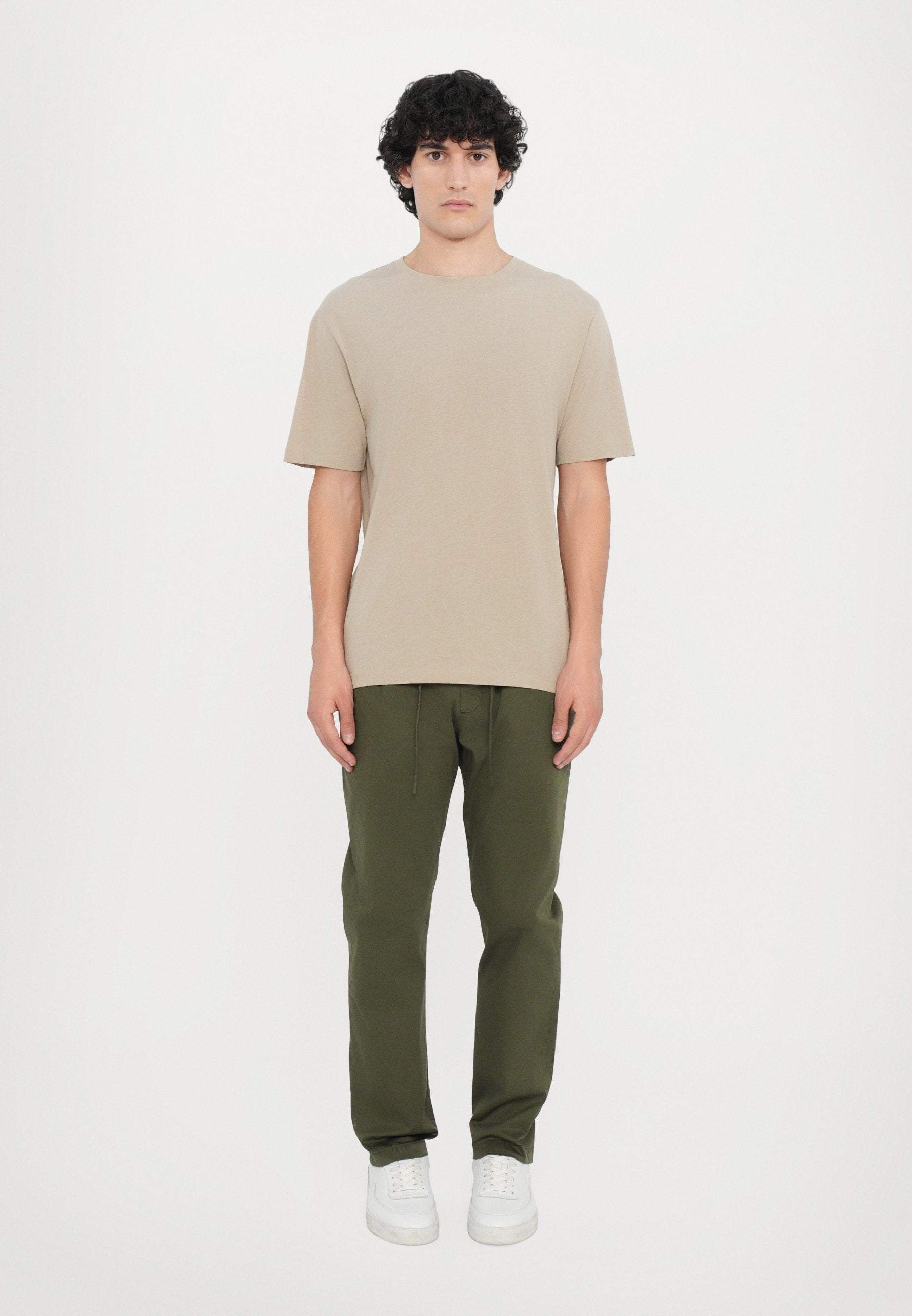 CLOSED VIGO TAPERED