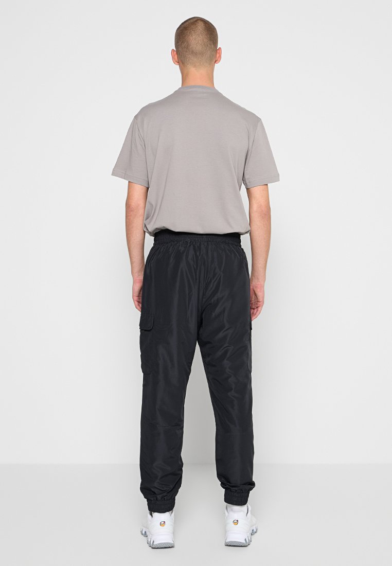 EA7 Emporio Armani Stoffhose Media 3