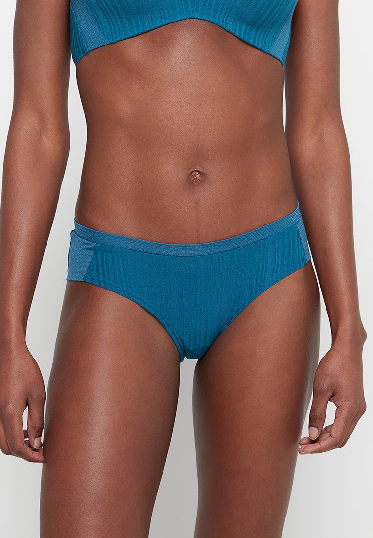 Triumph BODY MAKE-UP PATCHWORK