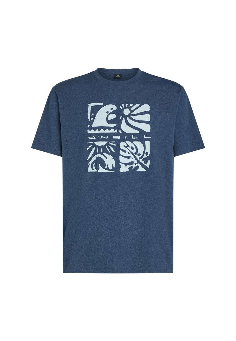Marineblaues Baumwoll-T-Shirt mit einem weißen Grafikdesign auf der Vorderseite, das abstrakte Wellen, Sonne und Blattmuster zeigt. Kurzärmlig, Rundhalsausschnitt.