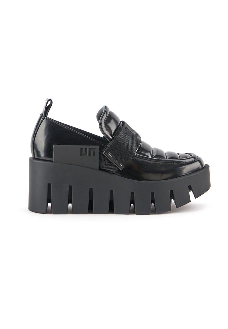 United Nude