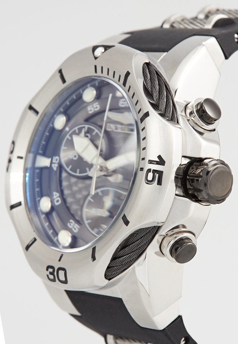 INVICTA BOLT