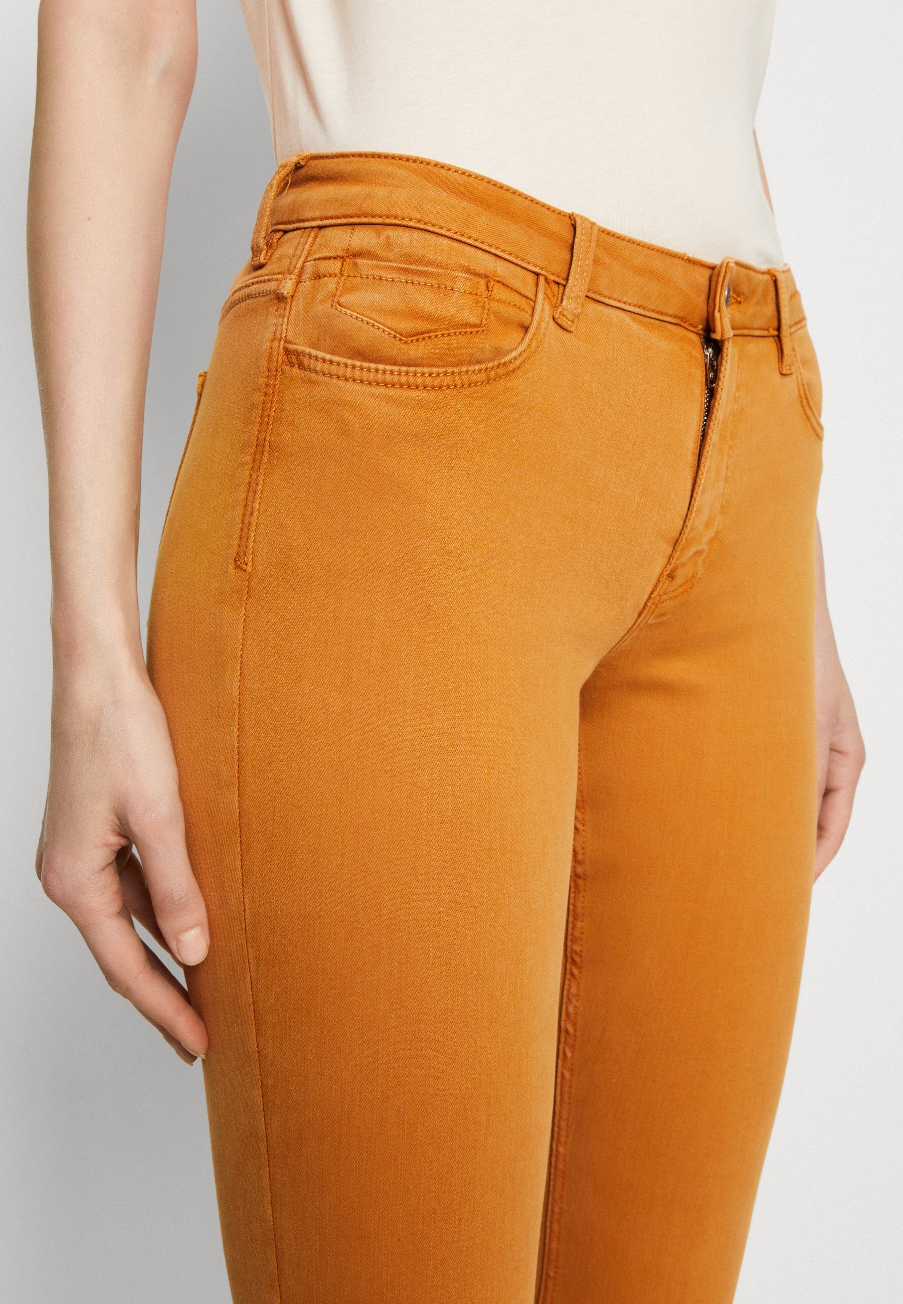 Esprit Jeans Skinny Fit Media 6