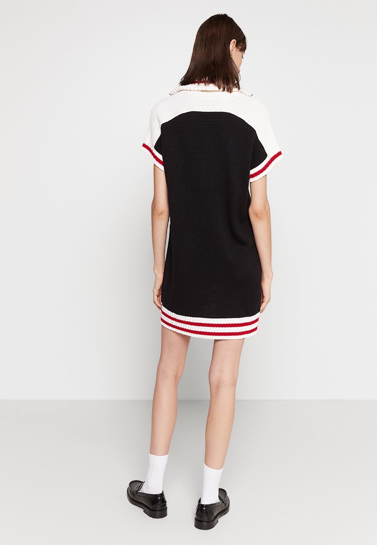 Love Moschino