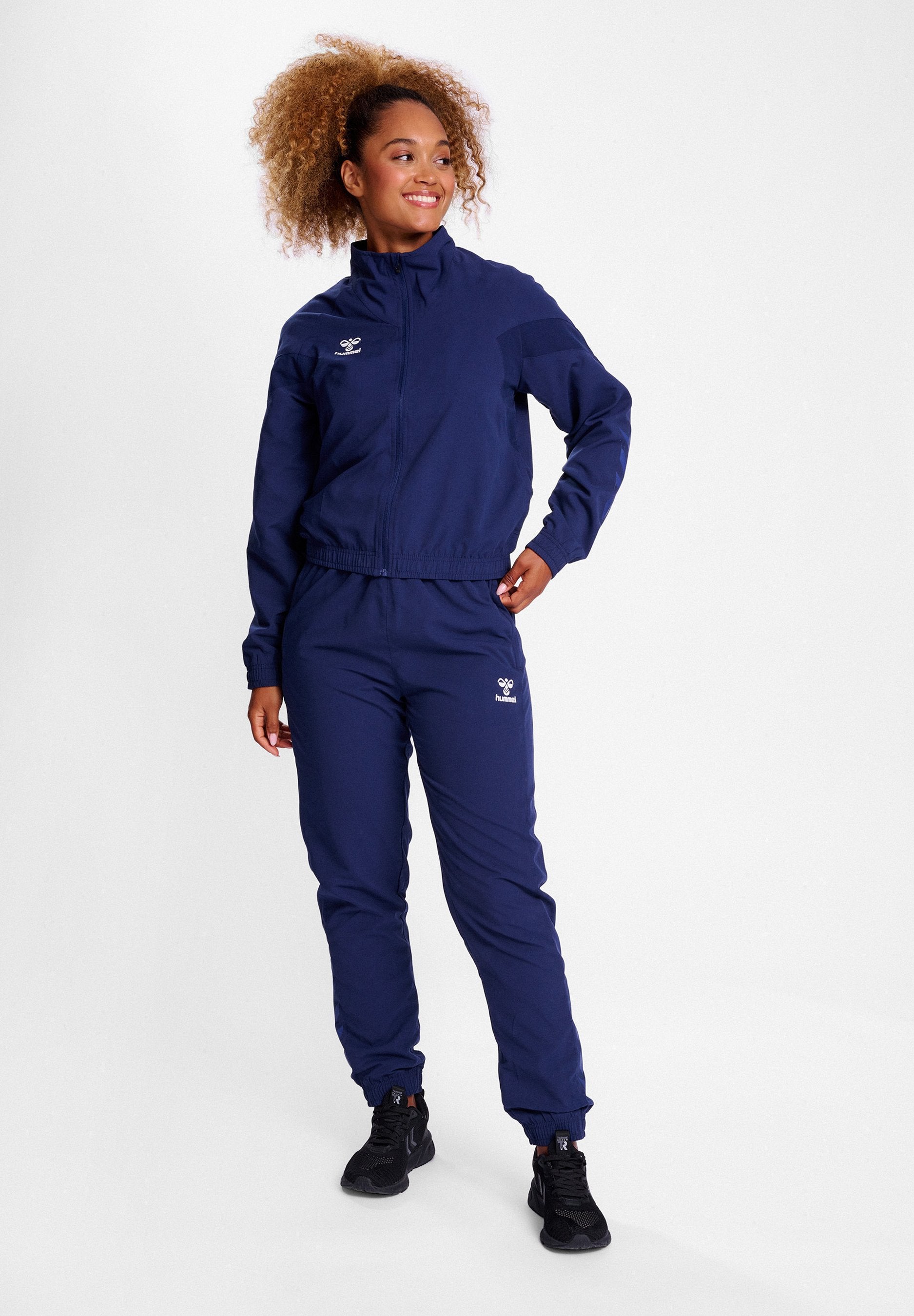 Hummel TRAVEL