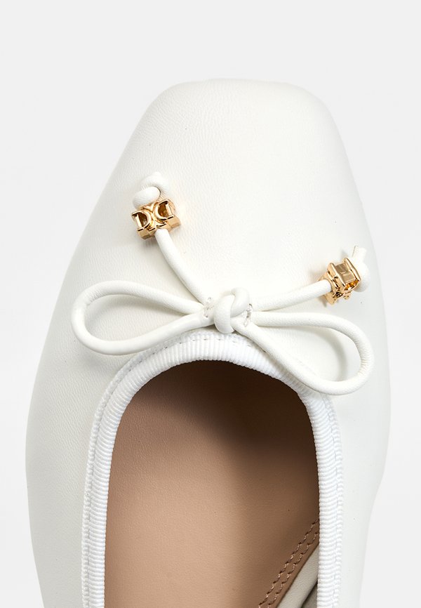 Dune London HENNIE