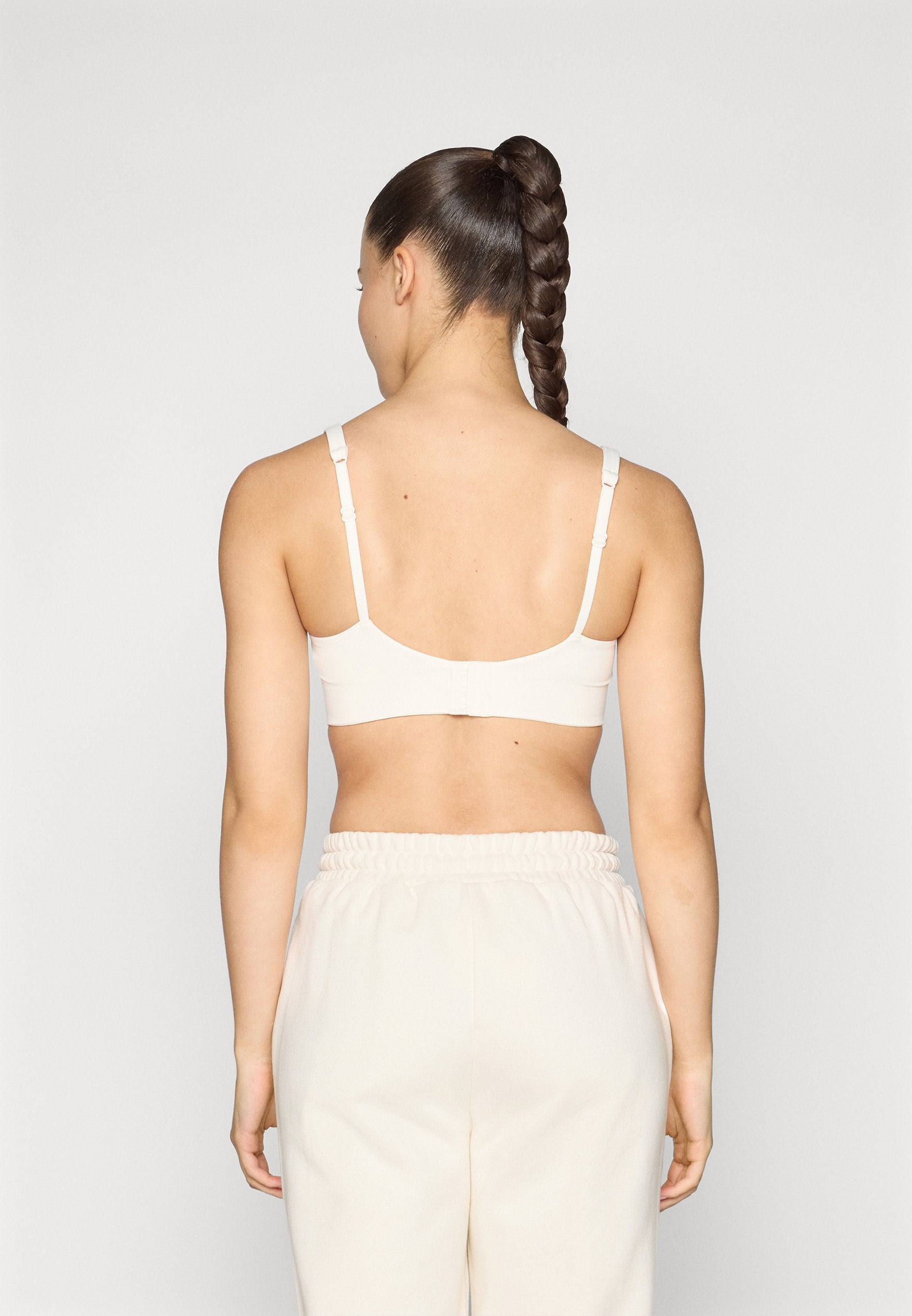 Fabletics PURELUXE LONGLINE LOW IMPACT BRA