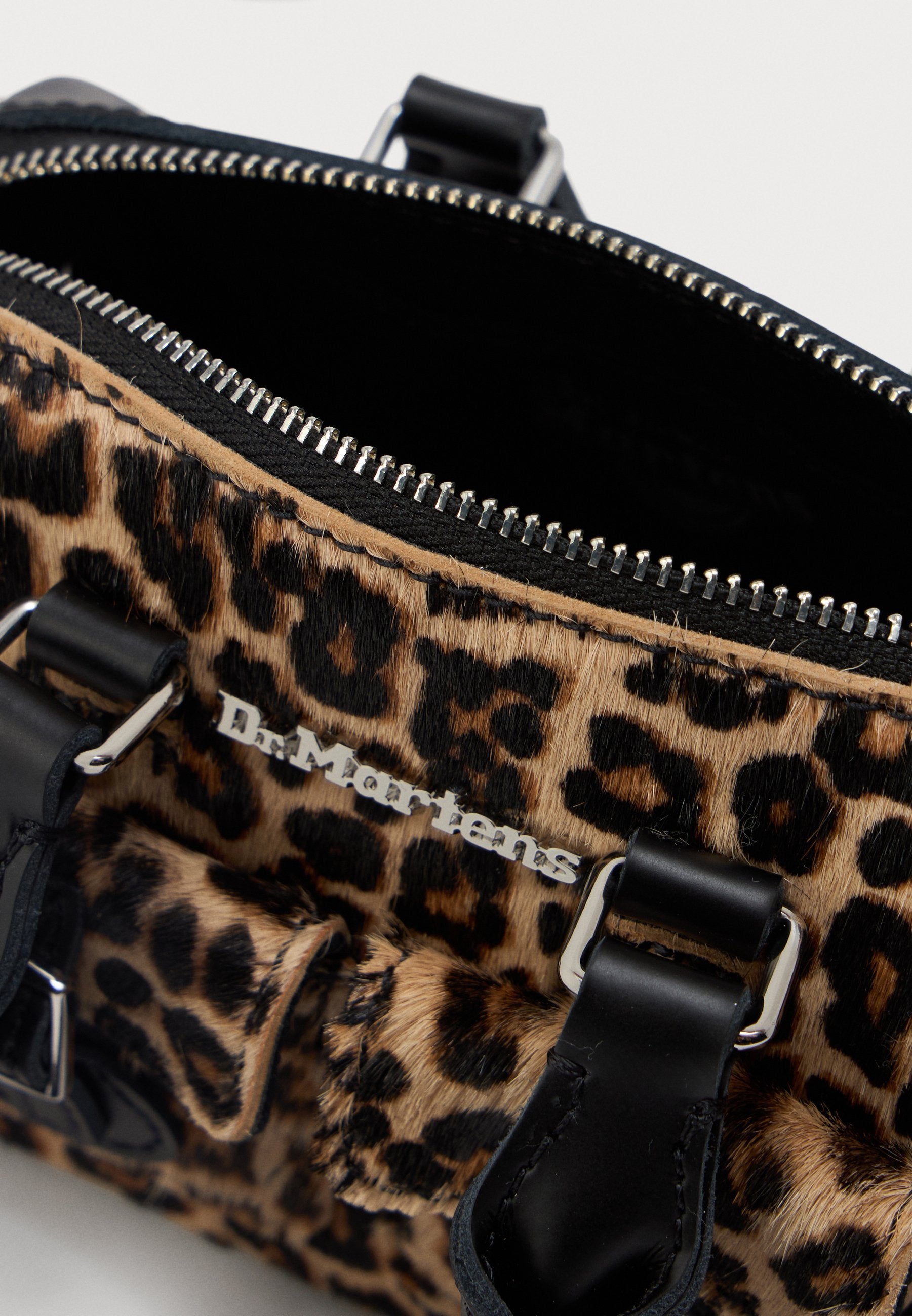 Dr. Martens MINI TOP HANDLE BAG