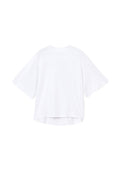 Weißes, übergroßes T-Shirt aus weichem Baumwollmaterial, mit Rundhalsausschnitt, kurzen Ärmeln und leicht geschwunghem Saum.
