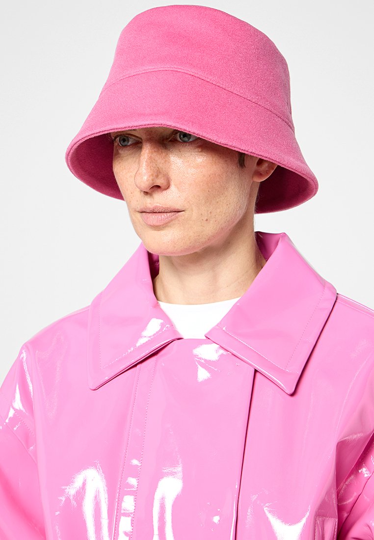 LANVIN