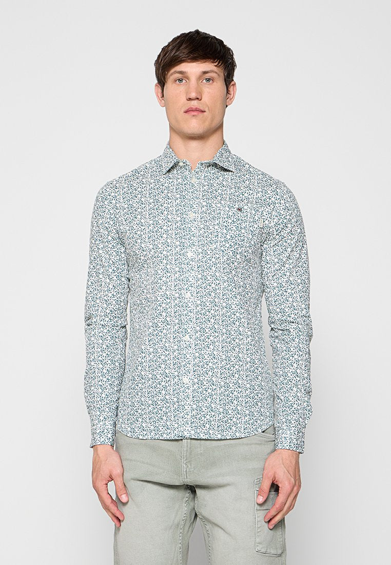 Petrol Industries SLIM FIT