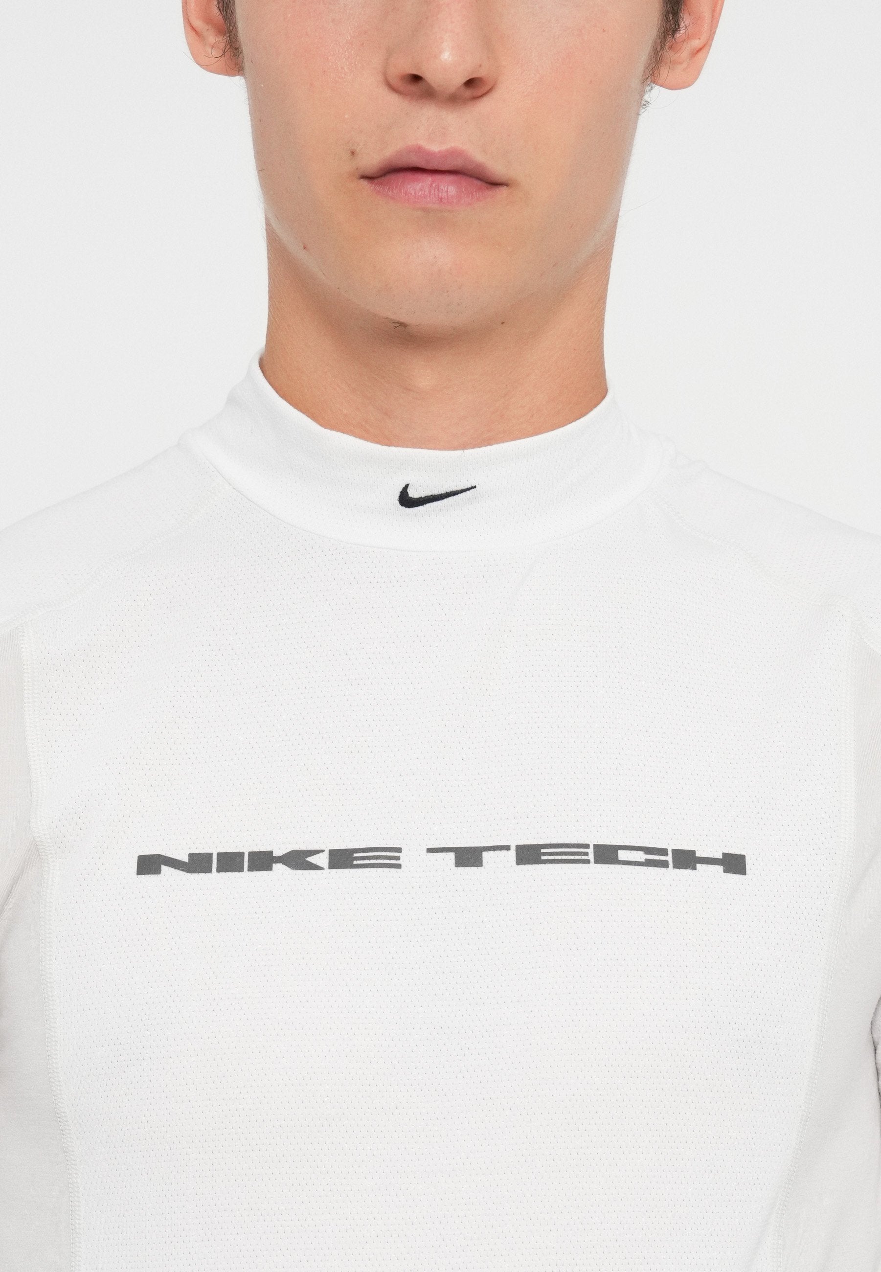 Nike Sportswear LAYER