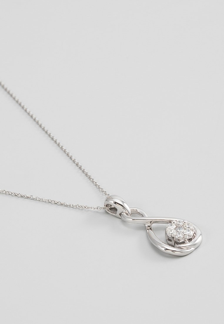 DIAMANT L'ÉTERNEL