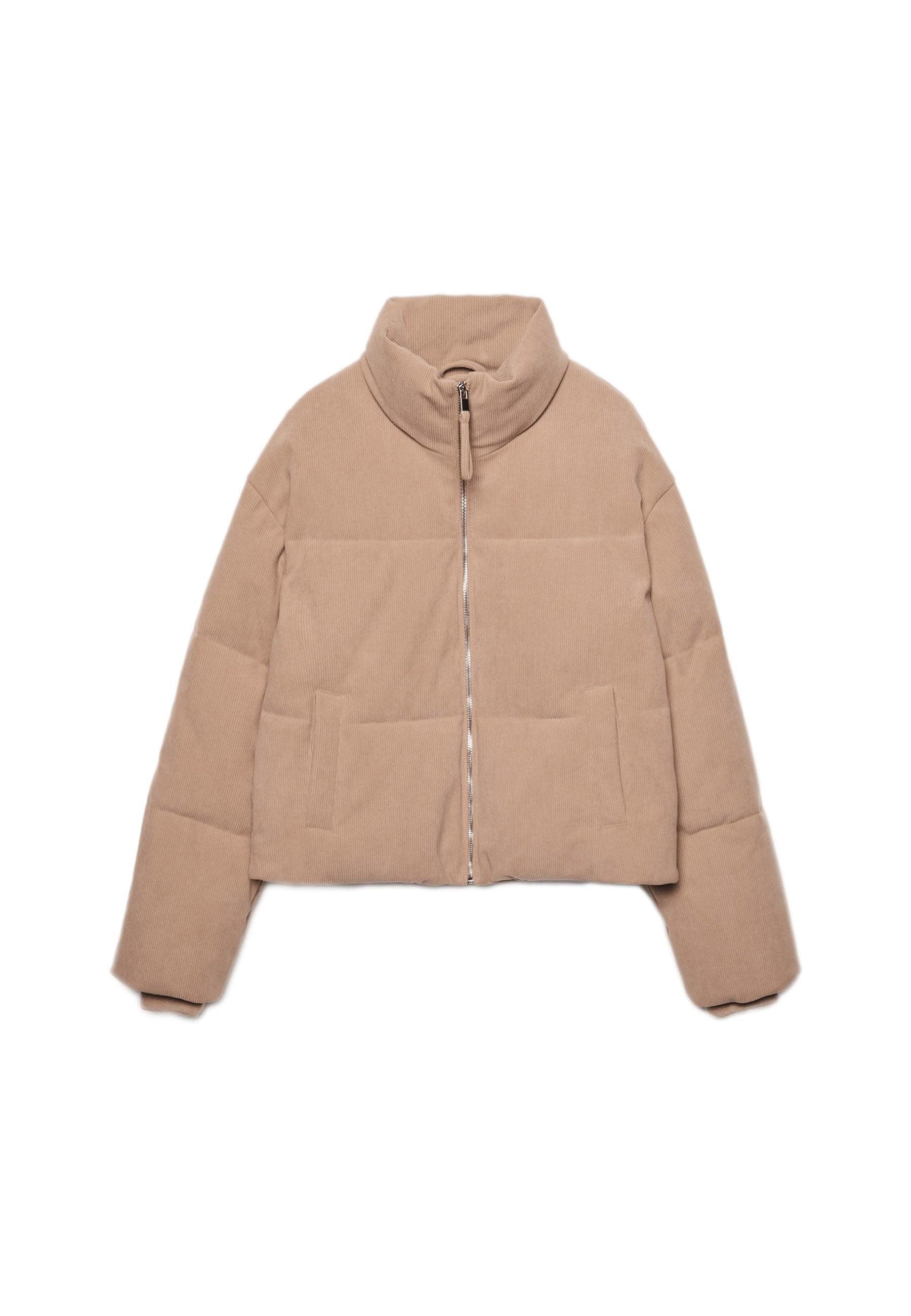 Beige, taillierte Pufferjacke aus Cord mit hohem Kragen, Frontreißverschluss und zwei großen Seitentaschen. Weiche Textur und gepolstertes Design.