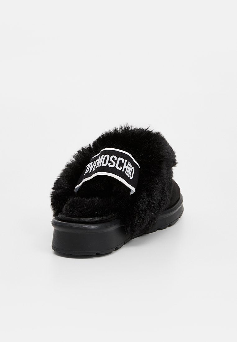 Love Moschino