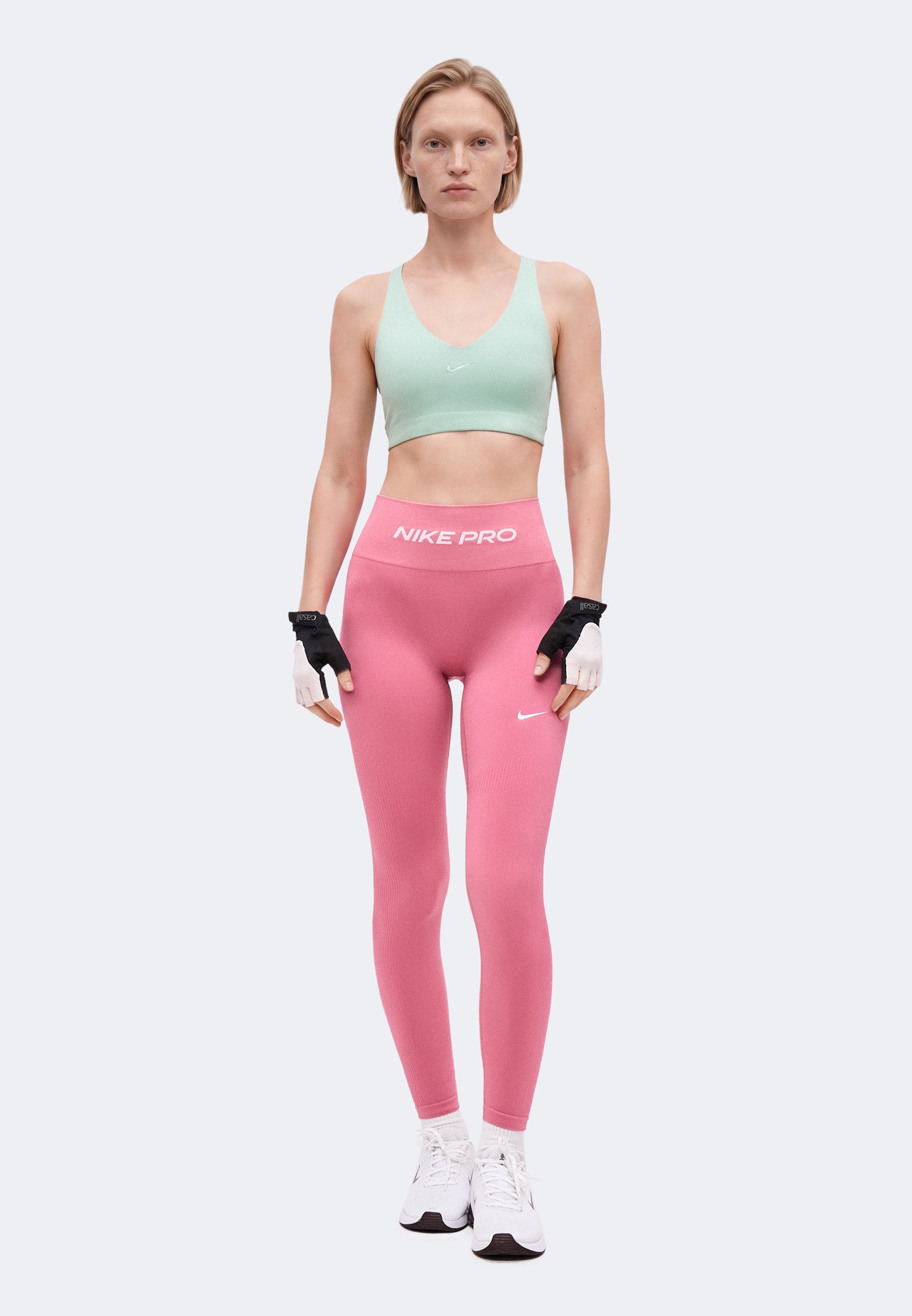 Nike Performance W NK DF UNVRSA MS BRA