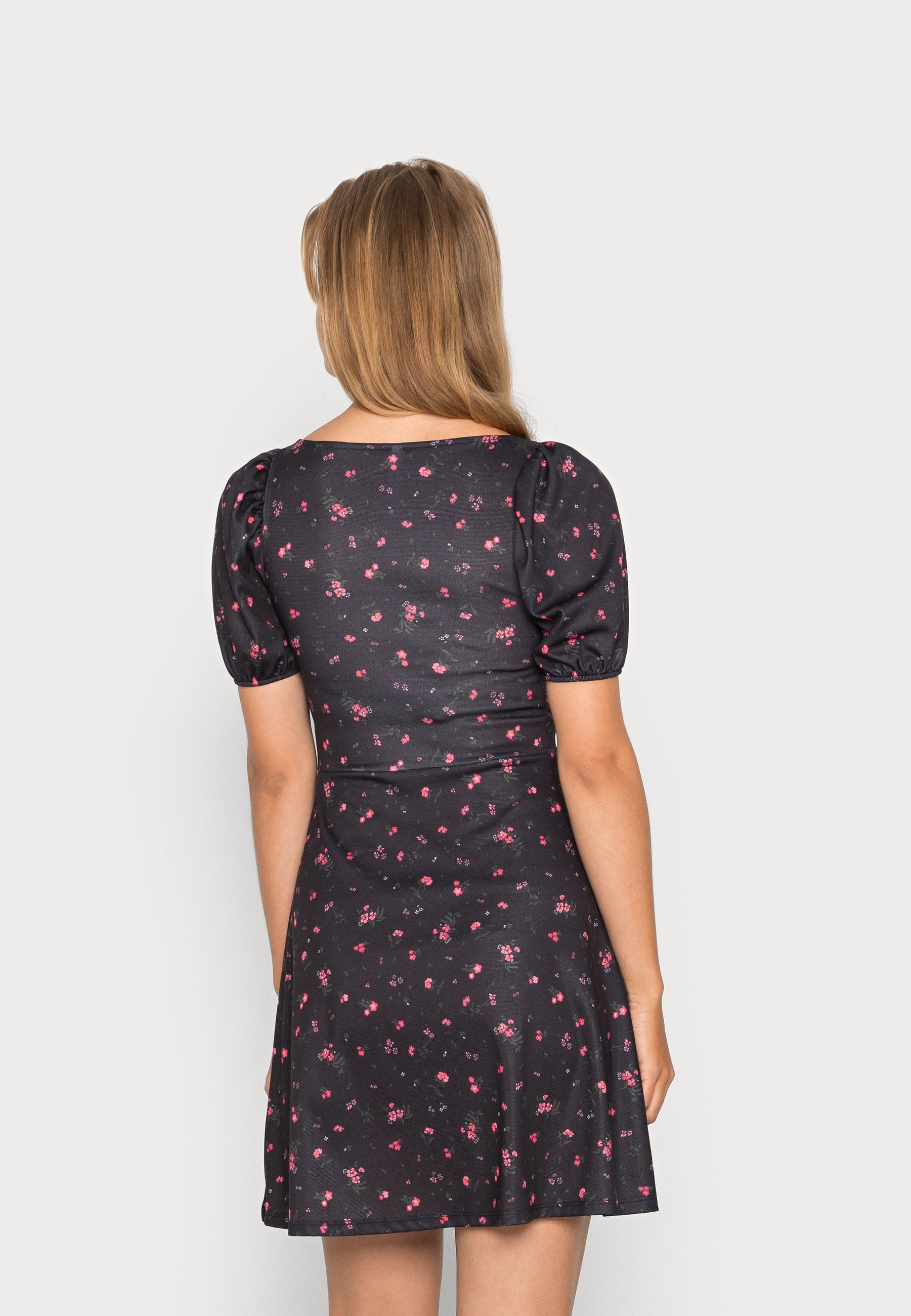 ONLY ONLTHEA FEVER PUFF DRESS