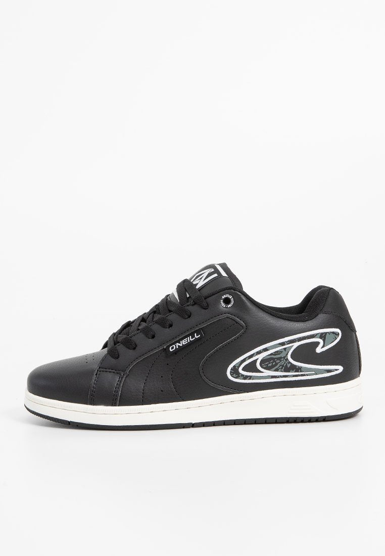 Schwarzer O'Neill Low-Top Sneaker mit weißer Sohle, Schnürung an der Vorderseite und Wellenlogo-Grafik an der Seite.