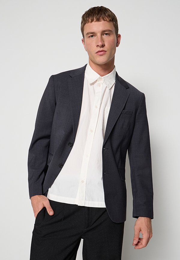 Calvin Klein SLIM FIT