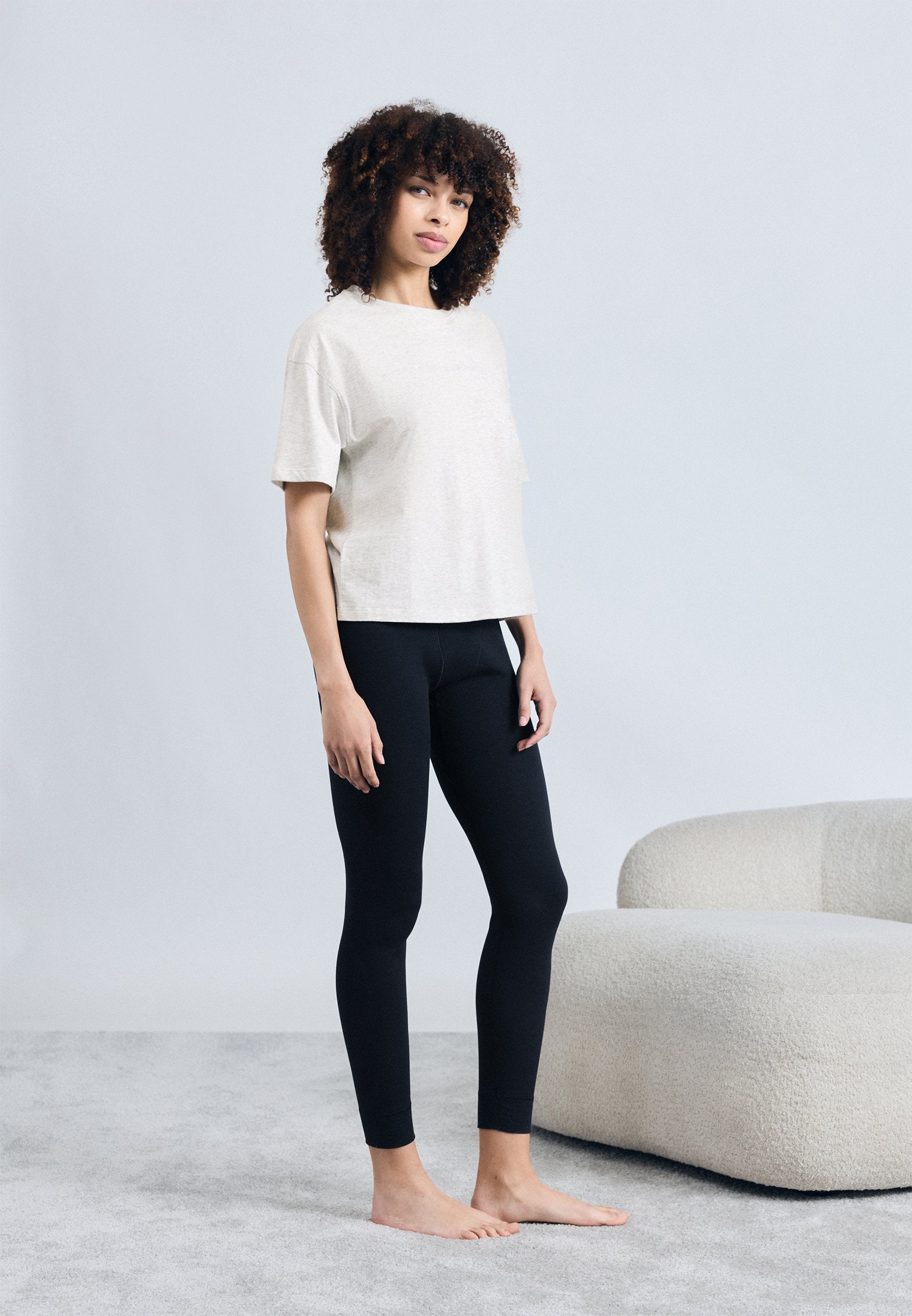 ESSENTIAL LOGO LOUNGE T-SHIRT Media 2