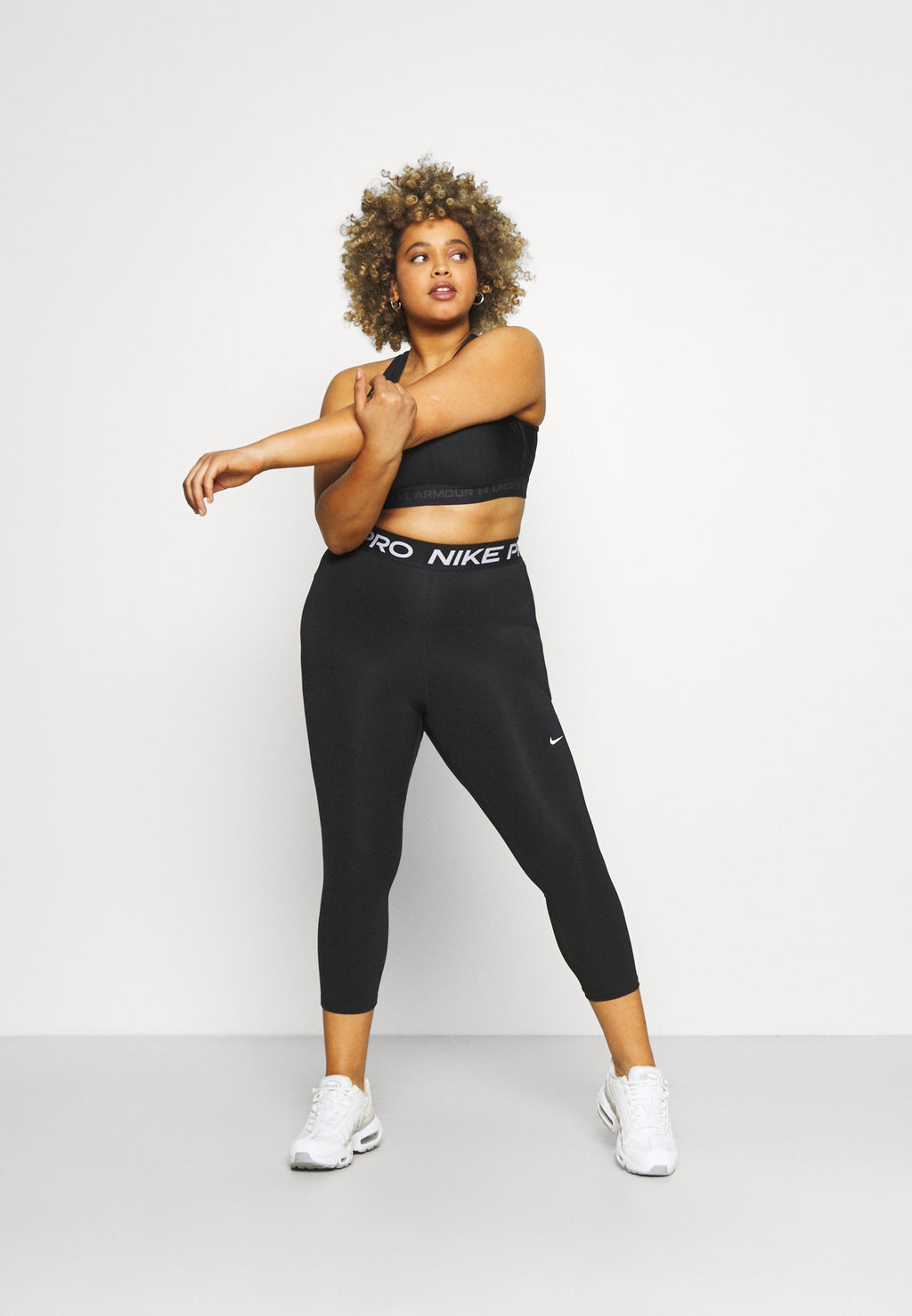 Under Armour CROSSBACK MID BRA