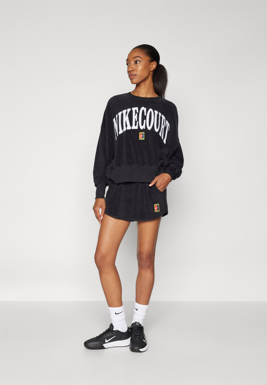 Nike Performance HERITAGE