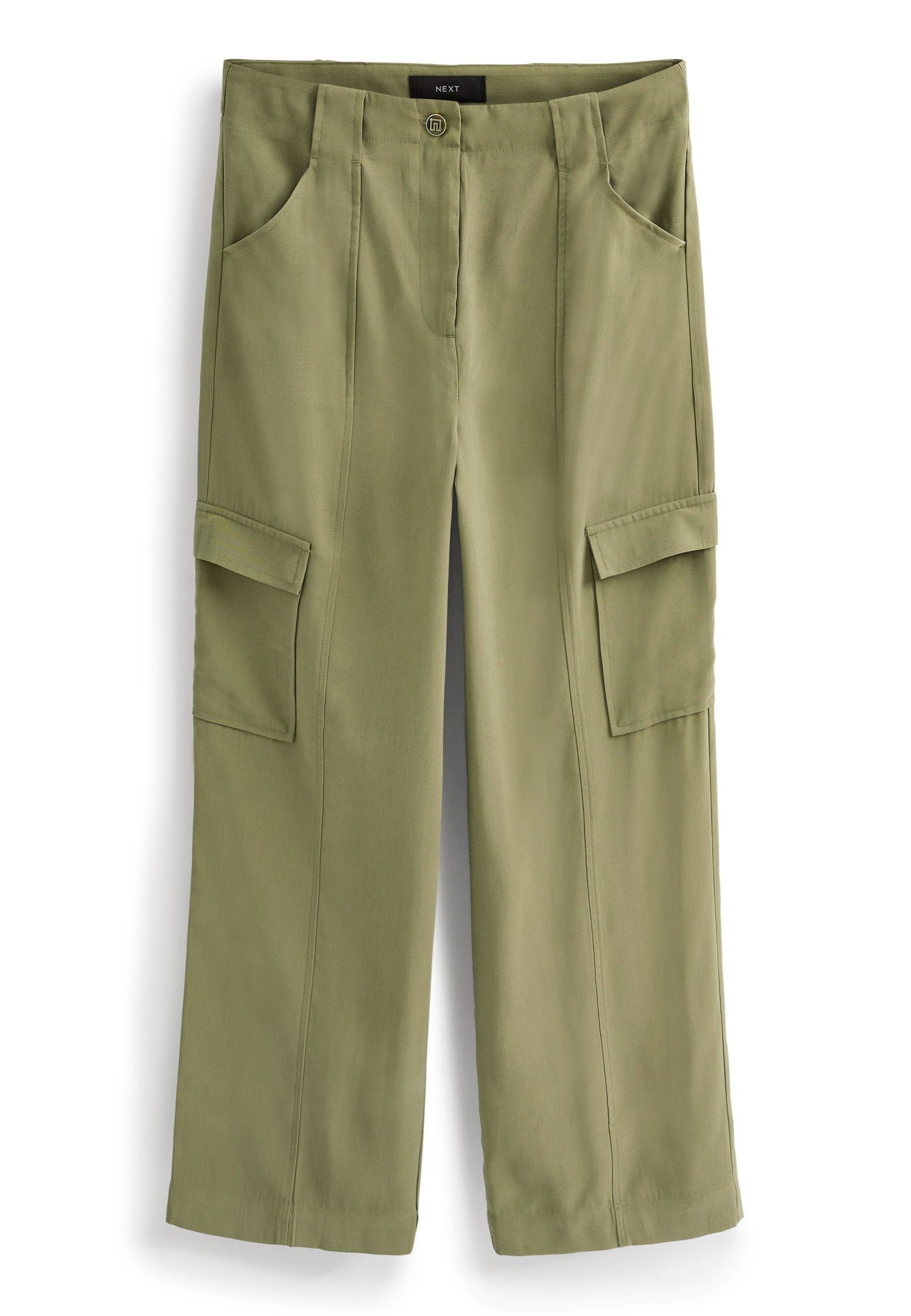 Olivgrüne Cargo-Hose mit geradem Bein, Seitentaschen und Klapp-Cargo-Taschen. Hergestellt aus weichem, leichtem Stoff.