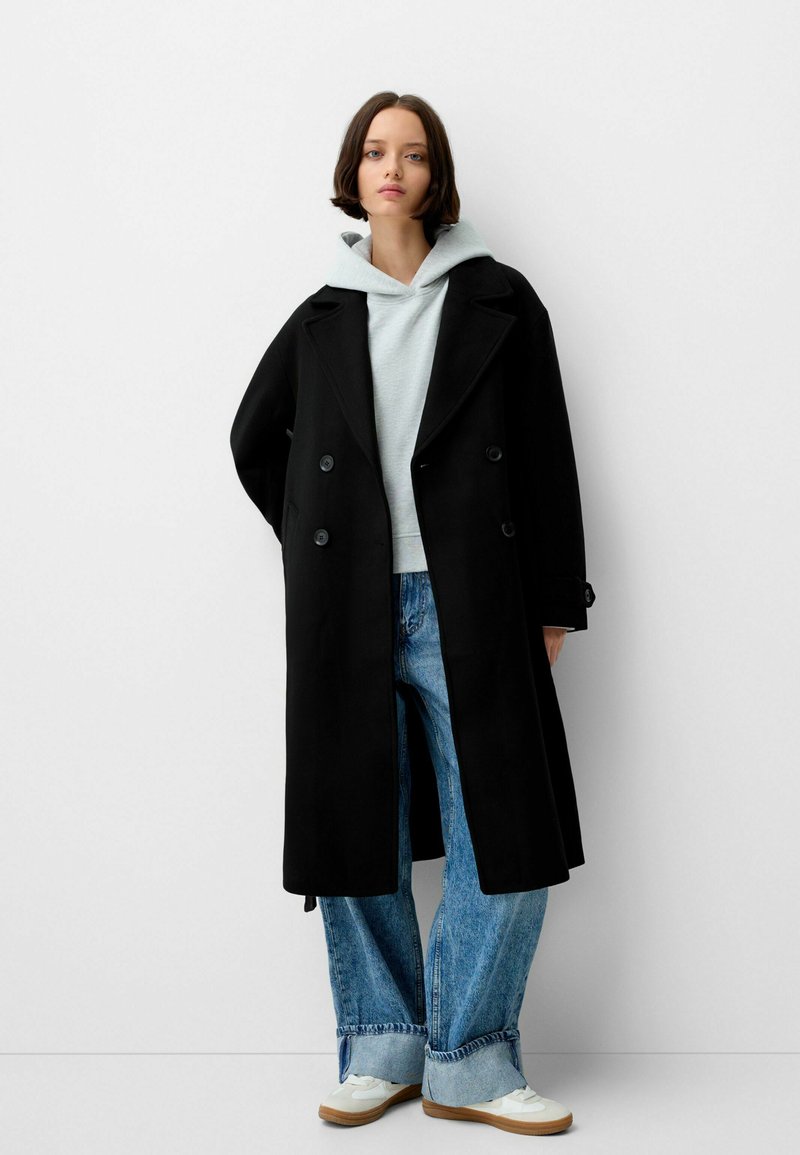 Bershka Trenchcoat Media 1