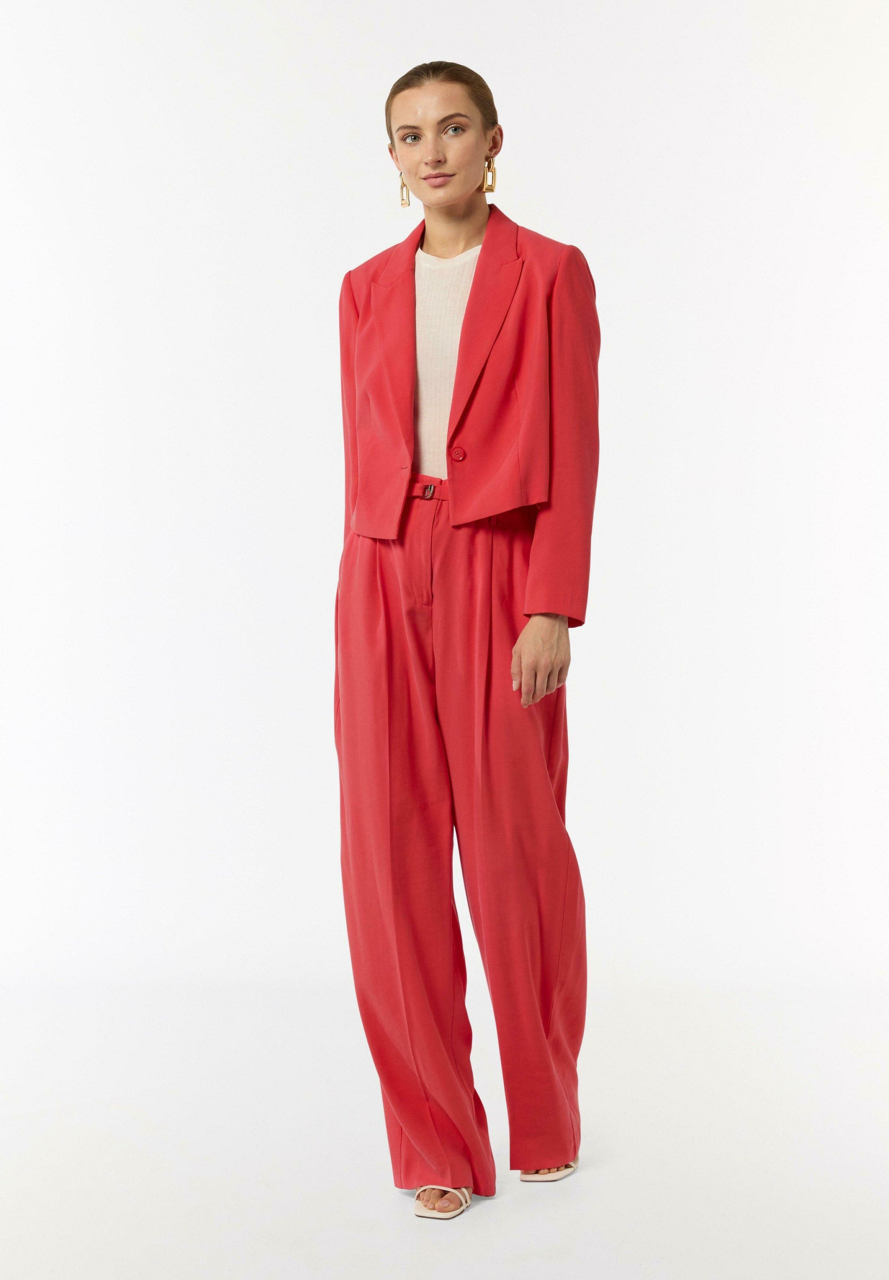 comma Blazer Media 2