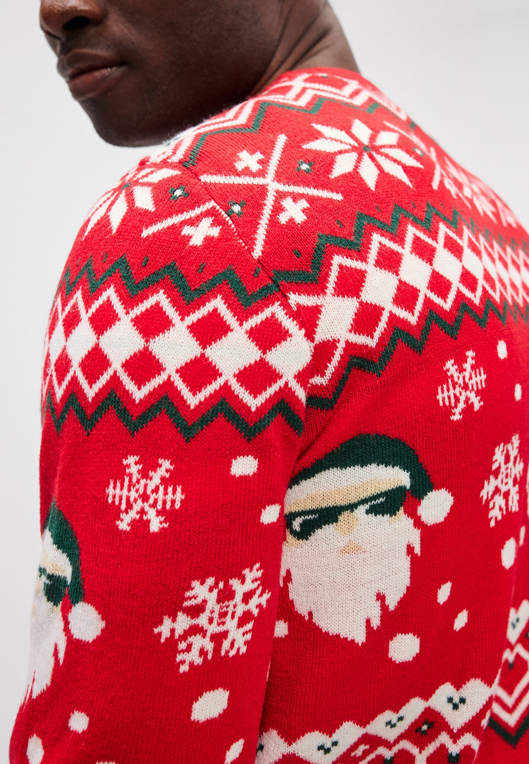 SANTA SWEATER Media 8