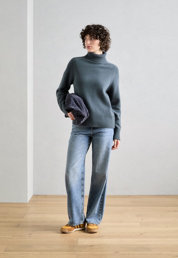 Ecoalf WOMAN