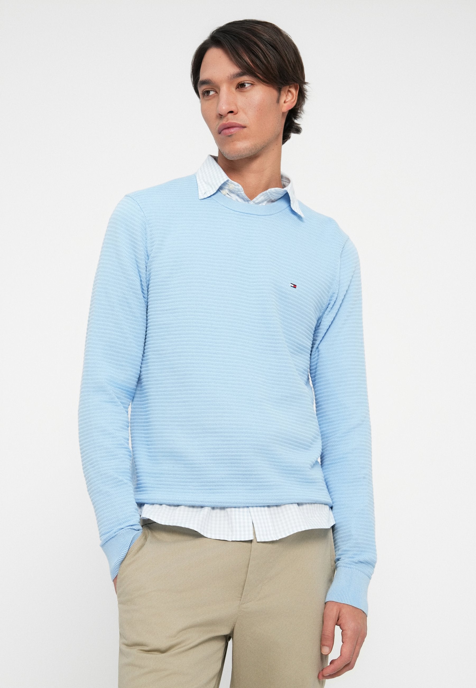 TEXTURED KNIT CREW NECK JUMPER Media 5