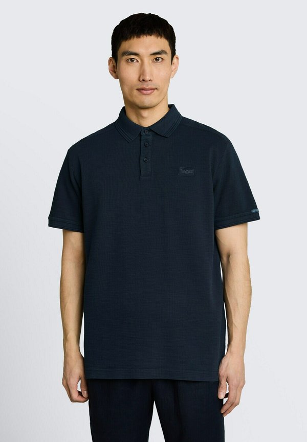 TOM TAILOR TOM TAILOR POLOSHIRTS PIQUÉ POLOSHIRT MIT LOGO-BADGE - Polo shirt - sky captain blue
