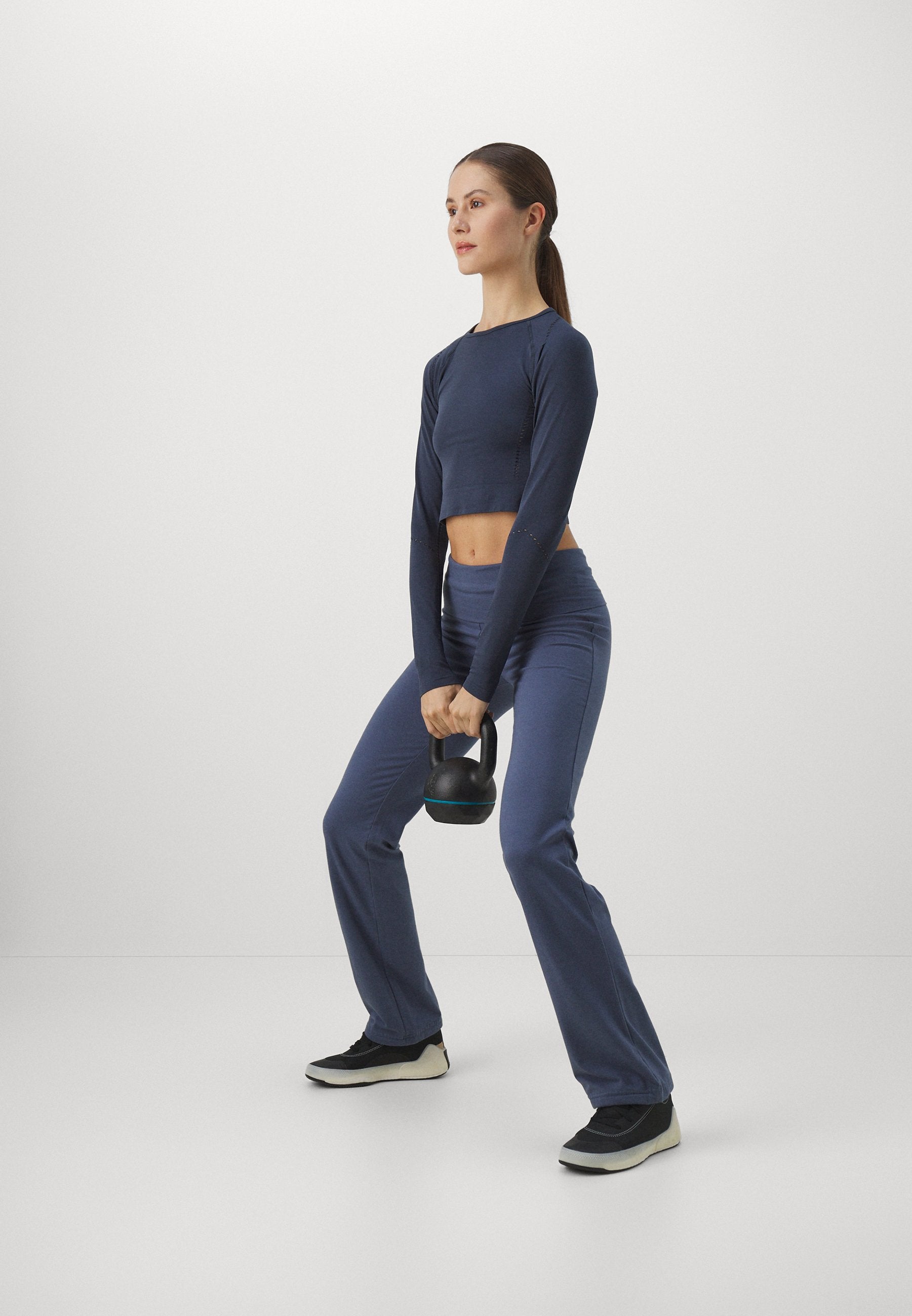 ONLY Play ONPSELMA LIFE SEAM CROP
