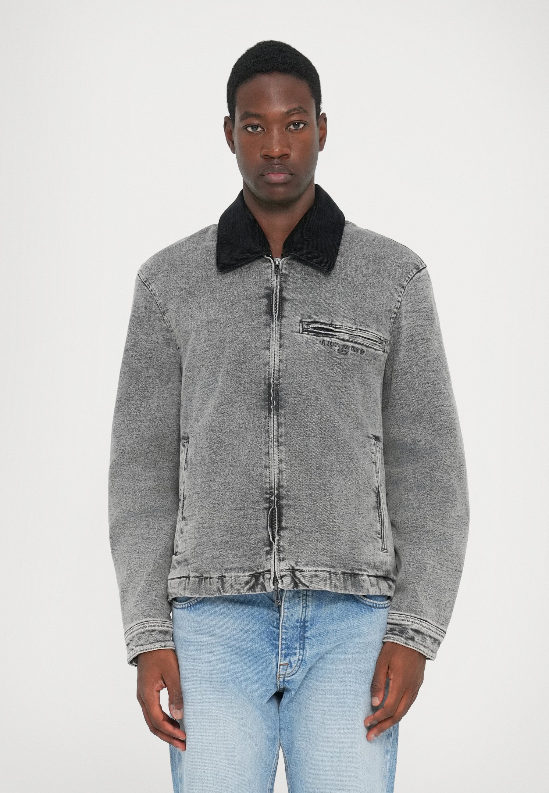 BLOUSON Media 3