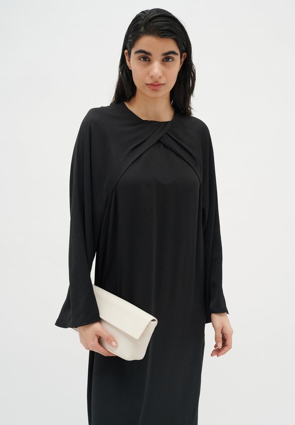 InWear  LITOIW