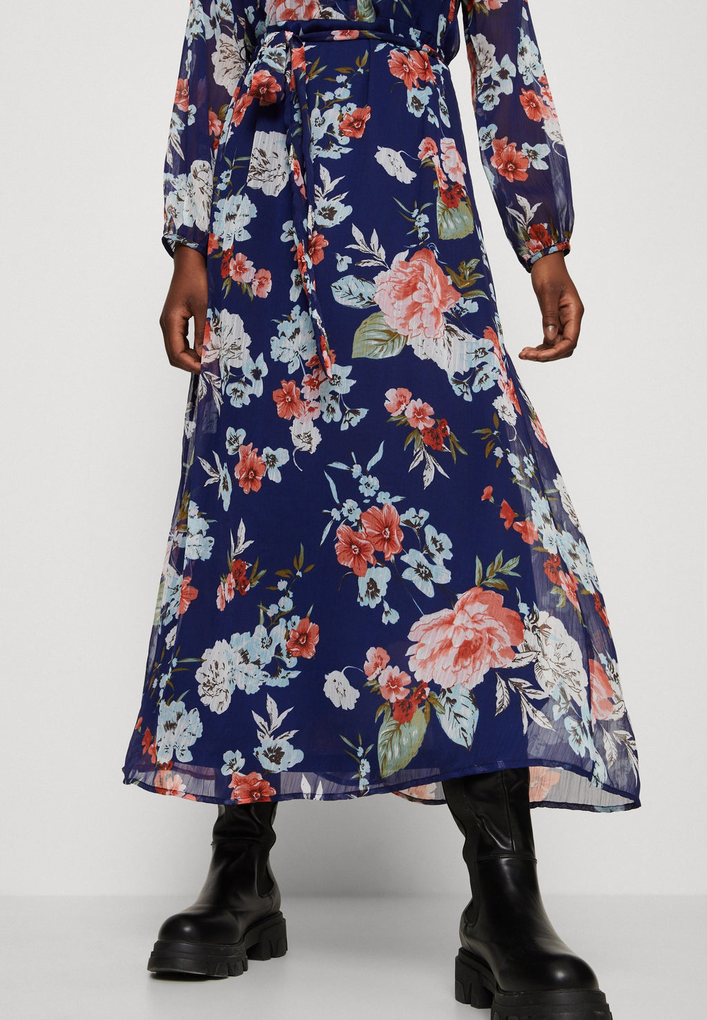 ONLY ONLSAGA V NECK BUTTON DRESS
