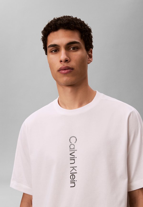 Calvin Klein GRAPHIC TEE ICON