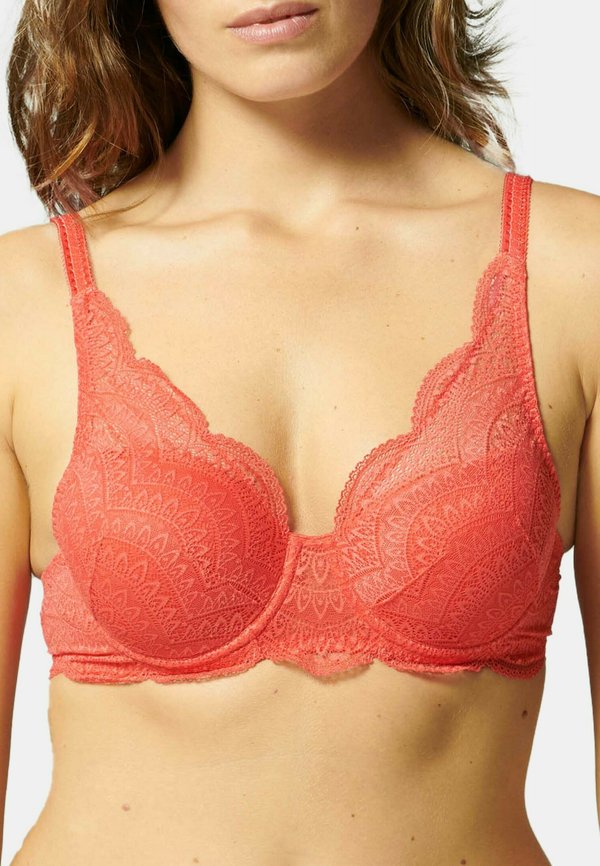 Simone Pérèle SPACER CUPS KARMA