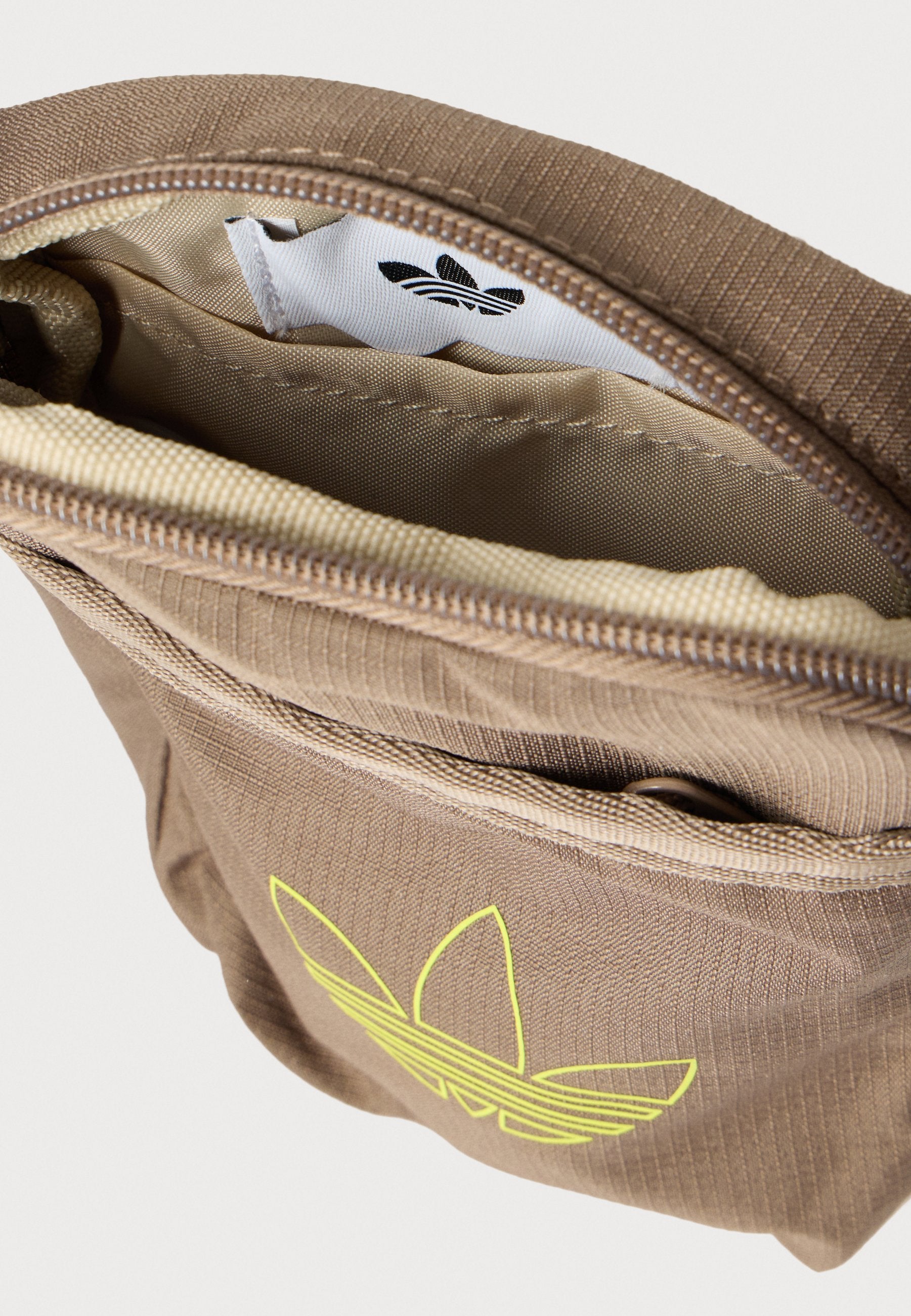 adidas Originals AC FESTIVAL BAG UNISEX